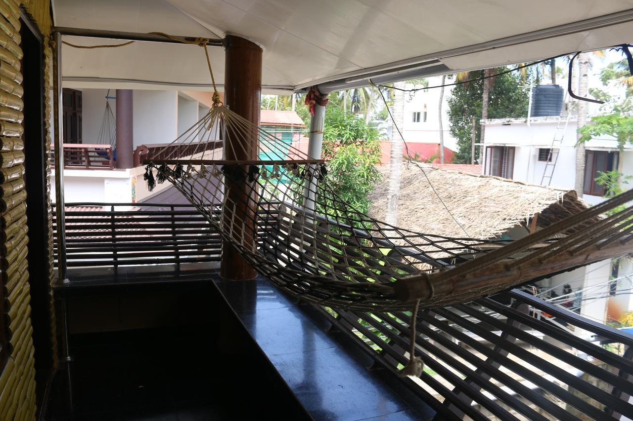 Готель Mummy Bamboo House Варкала Екстер'єр фото